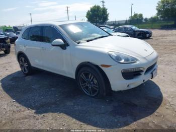  Salvage Porsche Cayenne