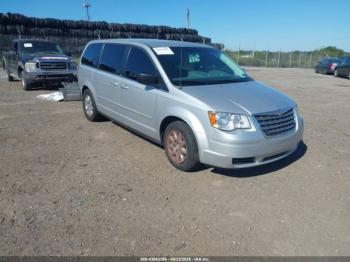  Salvage Chrysler Town & Country