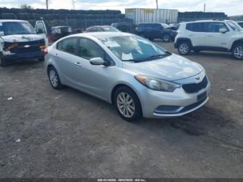  Salvage Kia Forte