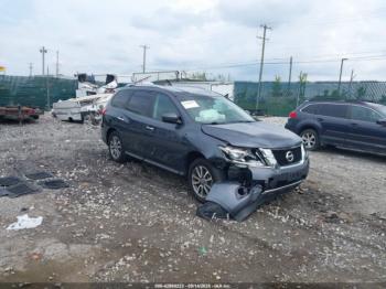  Salvage Nissan Pathfinder