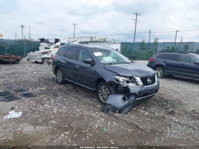 Salvage Nissan Pathfinder