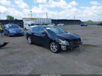  Salvage Nissan Maxima