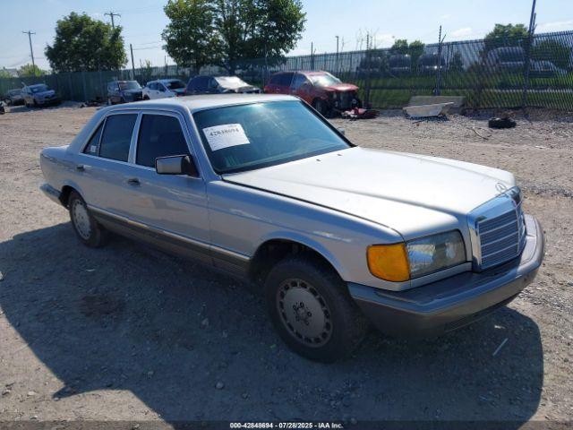  Salvage Mercedes-Benz 300