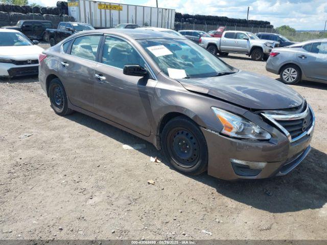  Salvage Nissan Altima