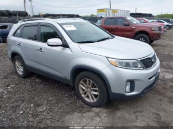  Salvage Kia Sorento
