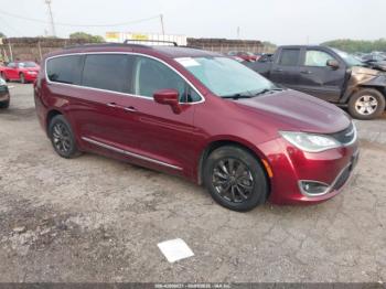  Salvage Chrysler Pacifica