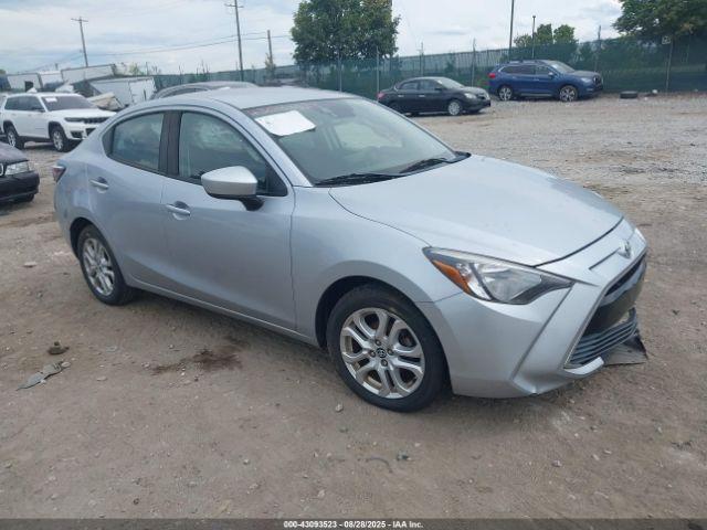  Salvage Toyota Yaris