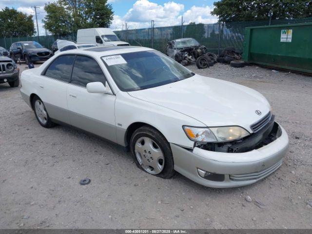 Salvage Lexus Es