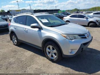  Salvage Toyota RAV4