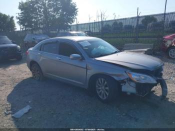  Salvage Chrysler 200