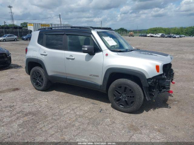  Salvage Jeep Renegade