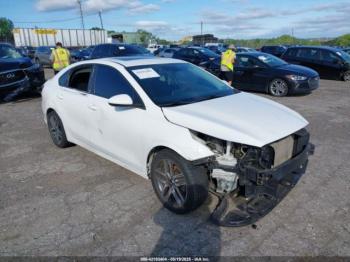  Salvage Kia Forte