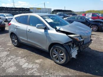  Salvage Hyundai TUCSON
