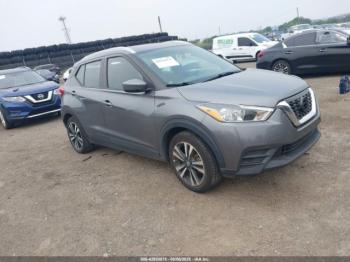  Salvage Nissan Kicks