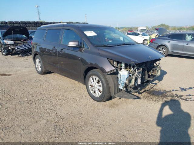  Salvage Kia Sedona