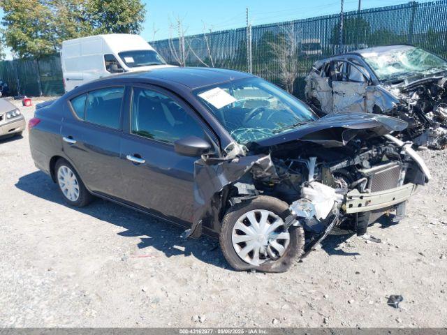  Salvage Nissan Versa