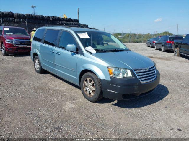 Salvage Chrysler Town & Country