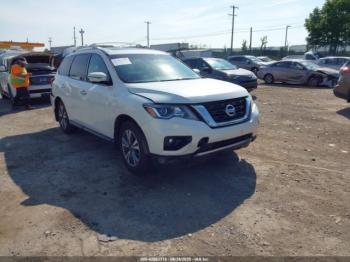  Salvage Nissan Pathfinder