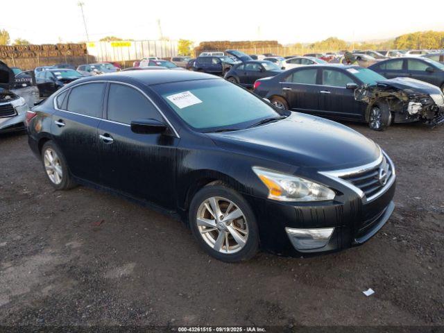  Salvage Nissan Altima