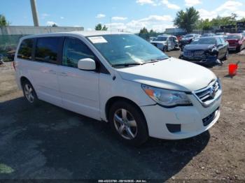  Salvage Volkswagen Routan