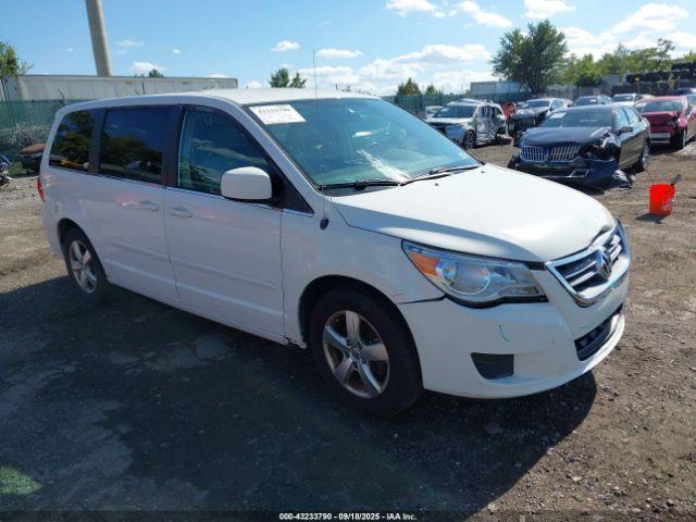  Salvage Volkswagen Routan