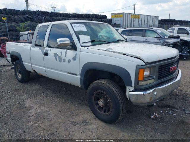  Salvage GMC Sierra 2500
