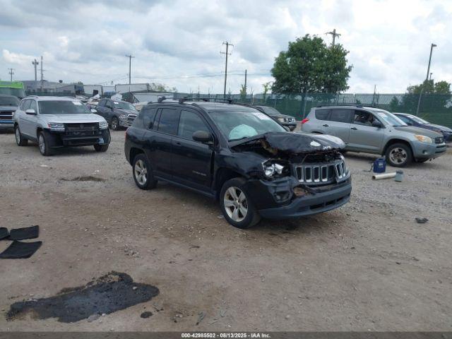  Salvage Jeep Compass