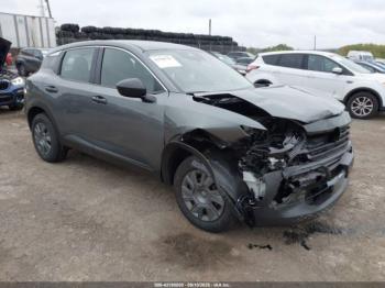  Salvage Nissan Kicks