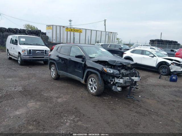  Salvage Jeep Compass