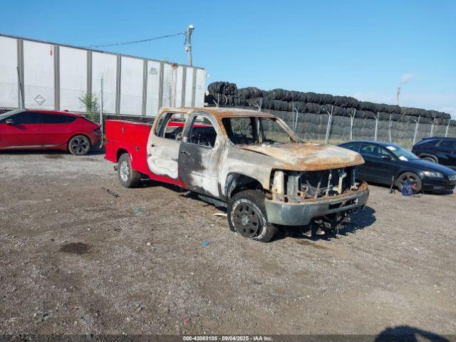  Salvage Chevrolet Silverado 3500