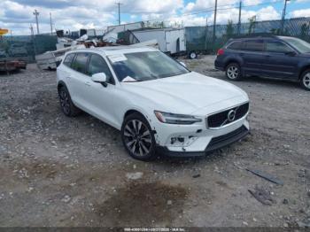  Salvage Volvo V60 Cross Country