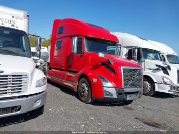  Salvage Volvo Vnl
