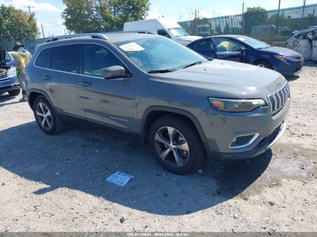  Salvage Jeep Cherokee