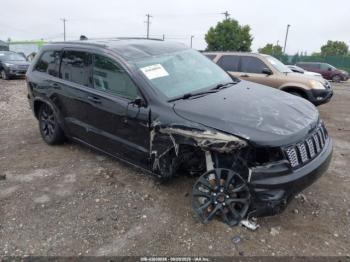  Salvage Jeep Grand Cherokee