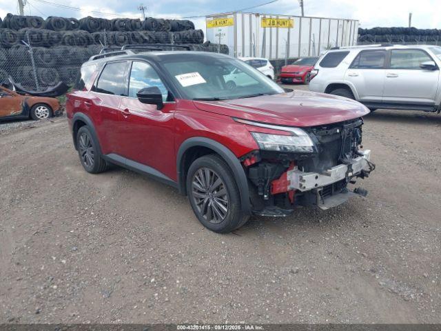  Salvage Nissan Pathfinder