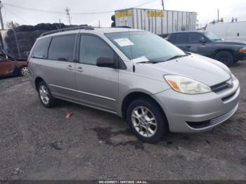  Salvage Toyota Sienna