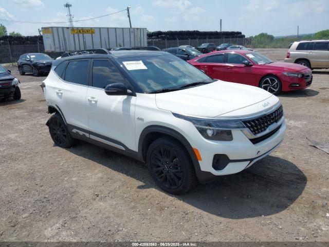  Salvage Kia Seltos