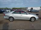 Toyota Camry Xle Image 12
