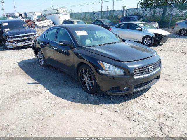  Salvage Nissan Maxima