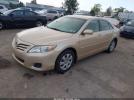 Toyota Camry Le Image 3