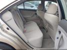 Toyota Camry Le Image 10