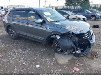  Salvage Volkswagen Tiguan