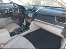 Toyota Camry Le Image 6