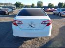 Toyota Camry Le Image 15