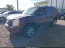 GMC Yukon Slt Image 2