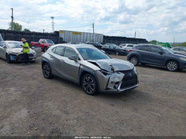  Salvage Lexus Ux