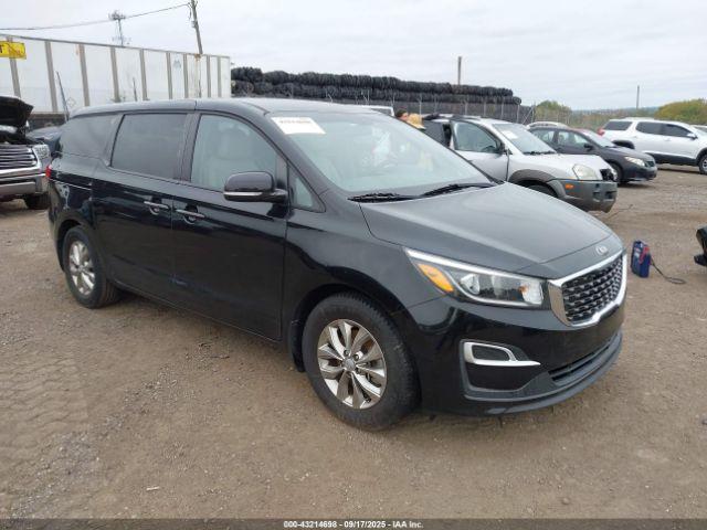  Salvage Kia Sedona