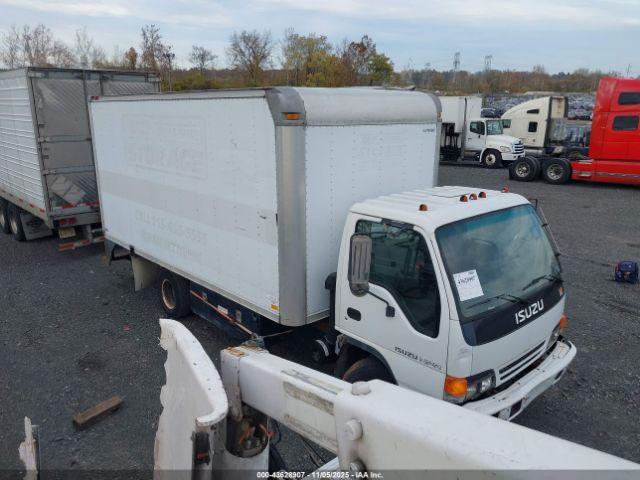  Salvage Isuzu Npr
