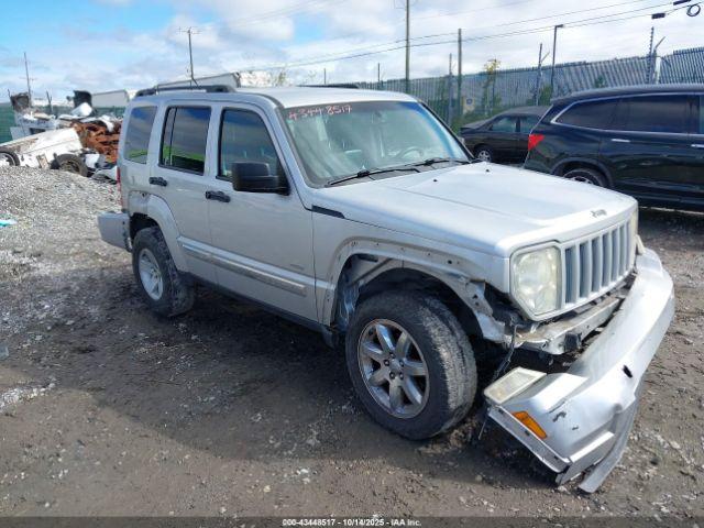  Salvage Jeep Liberty