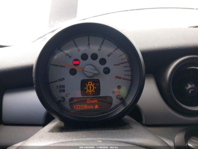 MINI Cooper Image 17